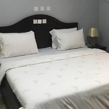 Jim-eddy Hotel 3*